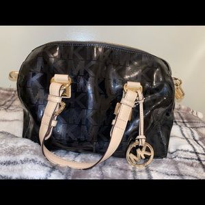 Black Michael Kors Hand Bag